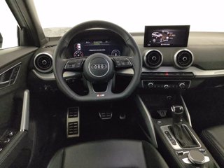 AUDI Q2 35 2.0 tdi identity black quattro s-tronic