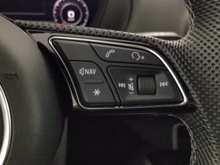 AUDI Q2 35 2.0 tdi identity black quattro s-tronic