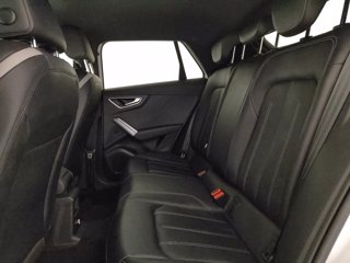 AUDI Q2 35 2.0 tdi identity black quattro s-tronic