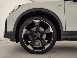 AUDI Q2 35 2.0 tdi identity black quattro s-tronic