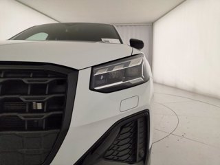 AUDI Q2 35 2.0 tdi identity black quattro s-tronic