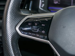 VOLKSWAGEN T-ROC 1.0 TSI R-LINE 110CV