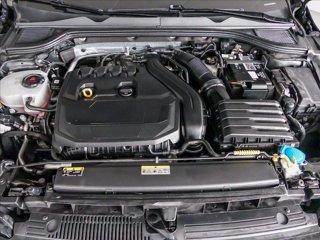 VOLKSWAGEN GOLF 8 1.5 ETSI EVO STYLE DSG 130CV