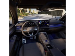 VOLKSWAGEN T-Roc 1.5 eTSI ACT 150 CV DSG R-Line