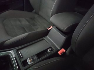 VOLKSWAGEN Golf 5p 1.6 tdi executive 115cv