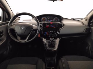 LANCIA Ypsilon 1.2 silver 69cv