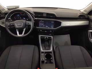 AUDI Q3 35 2.0 tdi business s-tronic