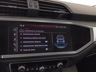 AUDI Q3 35 2.0 tdi business s-tronic