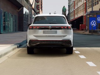 VOLKSWAGEN Tiguan 2.0 tdi r-line plus 150cv dsg