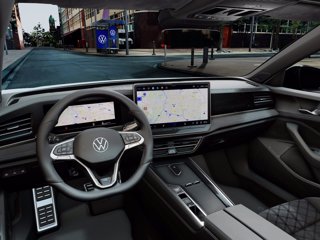 VOLKSWAGEN Passat 1.5 etsi act r-line 150cv dsg