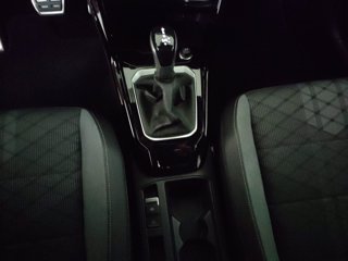 VOLKSWAGEN T-roc 1.5 tsi r-line dsg