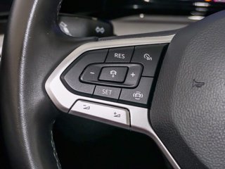 VOLKSWAGEN Golf 1.0 tsi evo life 110cv