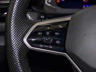 VOLKSWAGEN T-roc 1.0 tsi r-line 110cv