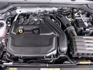 VOLKSWAGEN Golf 1.5 tsi evo life 130cv