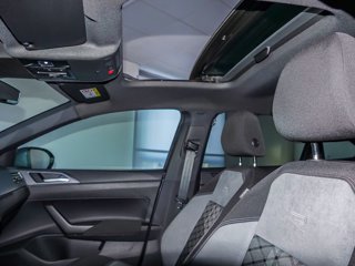 VOLKSWAGEN Taigo 1.0 tsi r-line 110cv