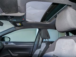 VOLKSWAGEN Taigo 1.5 tsi r-line 150cv dsg