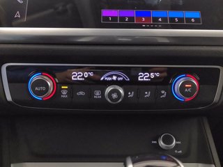 AUDI Q3 35 2.0 tdi business s-tronic