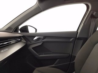 AUDI A3 sportback 30 1.0 tfsi business advanced