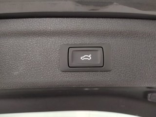 AUDI Q3 35 2.0 tdi business