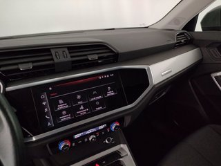 AUDI Q3 35 2.0 tdi business advanced quattro s-tronic