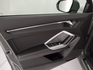 AUDI Q3 35 2.0 tdi business advanced quattro s-tronic