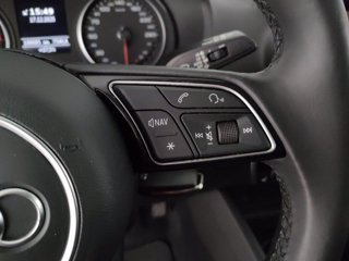 AUDI Q2 30 2.0 tdi business