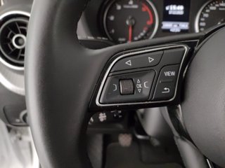 AUDI Q2 30 2.0 tdi business