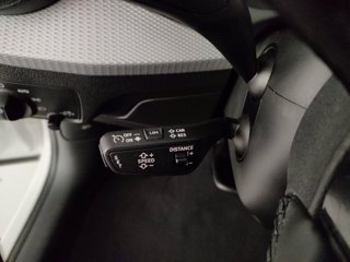 AUDI Q2 30 2.0 tdi business