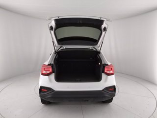 AUDI Q2 30 2.0 tdi business