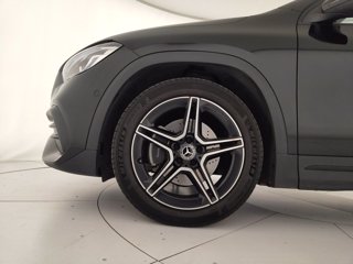 MERCEDES Gla 200 d premium auto