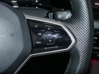 VOLKSWAGEN Golf 1.5 tsi evo r-line 130cv