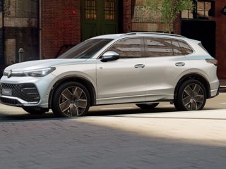 VOLKSWAGEN Tiguan 1.5 etsi r-line 150cv dsg