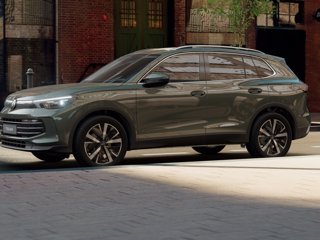 VOLKSWAGEN Tiguan 1.5 etsi elegance 150cv dsg