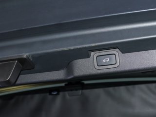 LAND ROVER Discovery 2.0 SD4 LUXURY 240CV HSE