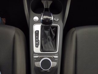 AUDI Q2 40 2.0 tfsi business plus quattro s-tronic