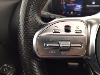 MERCEDES Gla 200 d premium auto