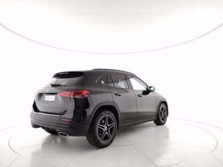 MERCEDES Gla 200 d premium auto