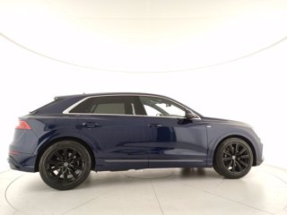 AUDI Q8 55 3.0 tfsi mhev sport quattro tiptronic