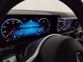 MERCEDES Glb 200 sport plus auto