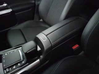 MERCEDES Glb 200 sport plus auto