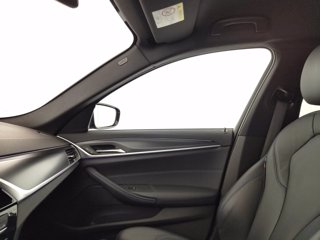 BMW 540d touring mhev 48v xdrive msport auto