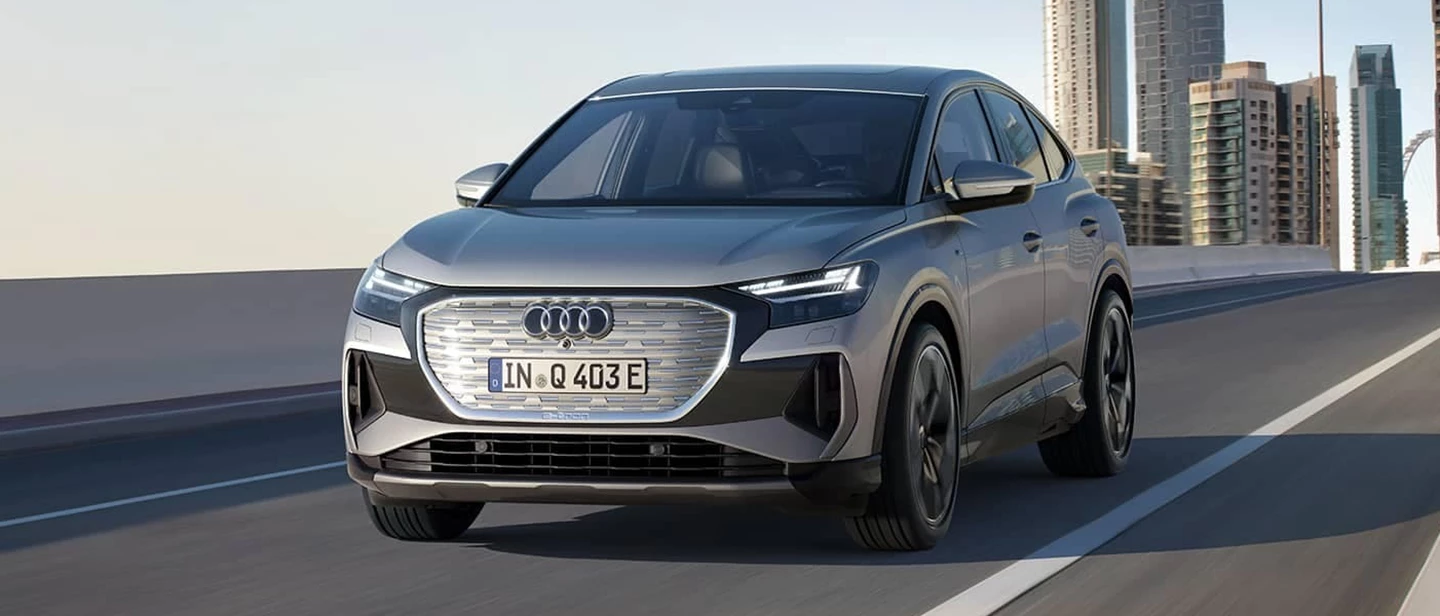 Q4 E Tron Sportback Slide