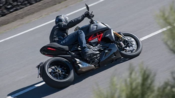 Diavel 05