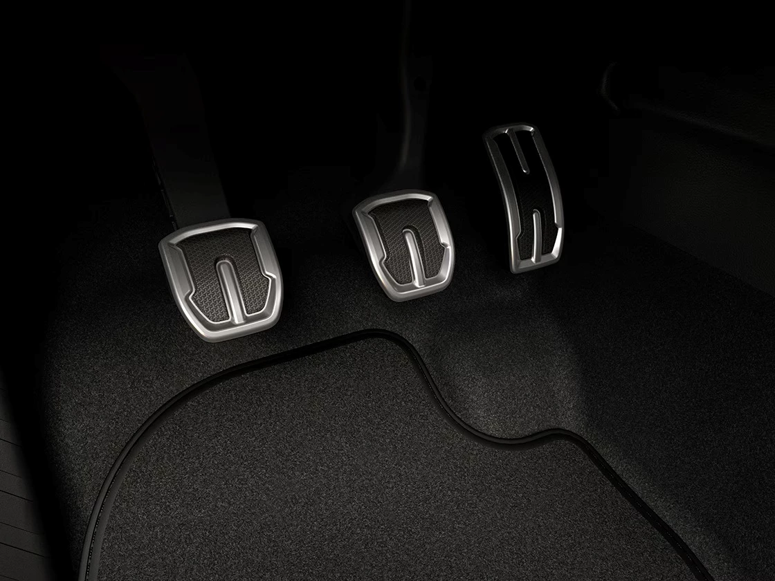 Imgi 177 Seat Ibiza Desire Red Rear Diffuser