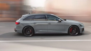 Audi RS 4 Avant Gallery 2