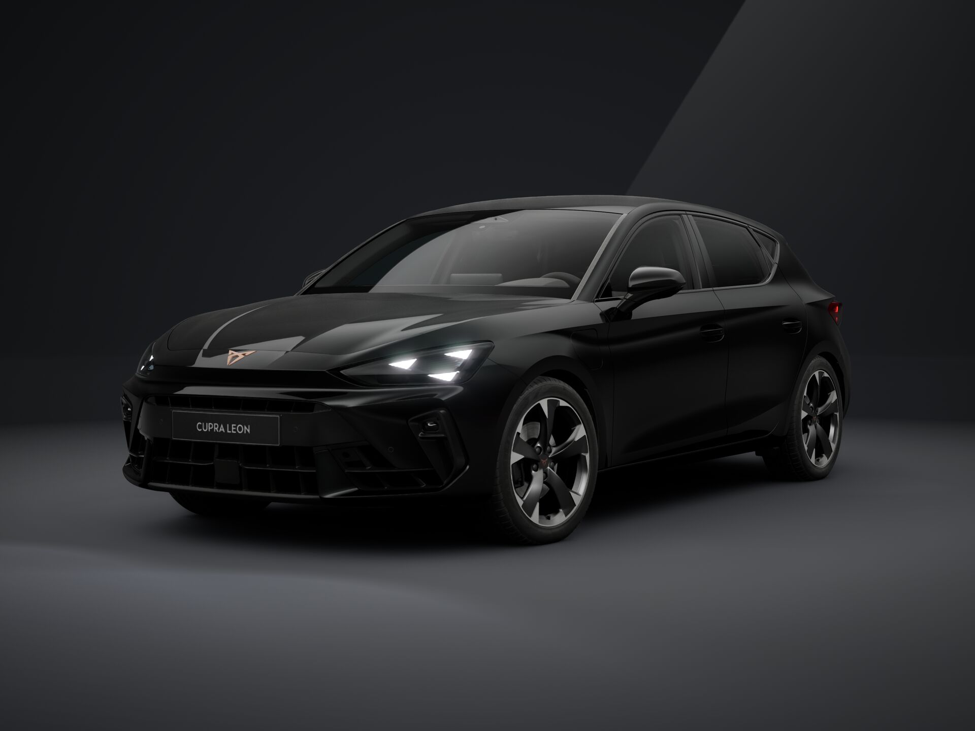 Leon Nero Midnight