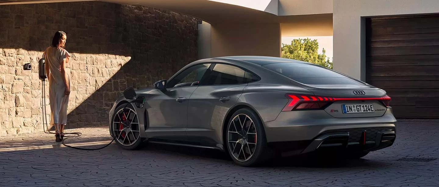 RS E Tron GT Desktop