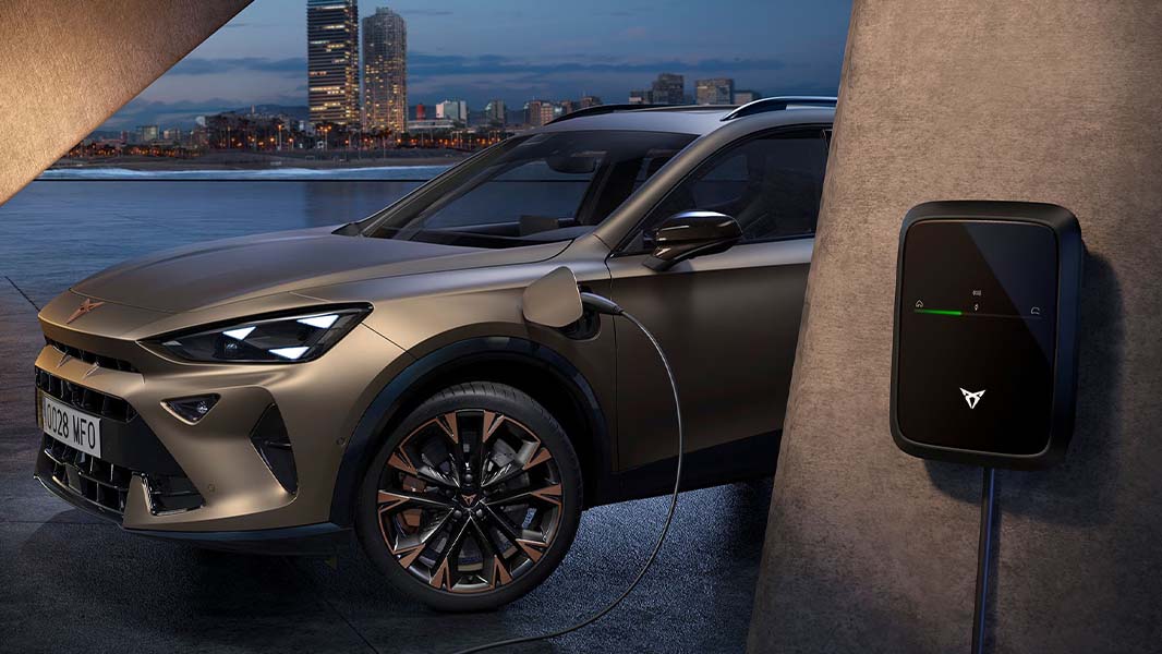 Imgi 46 New Cupra Formentor 2024 Charging Front Left View